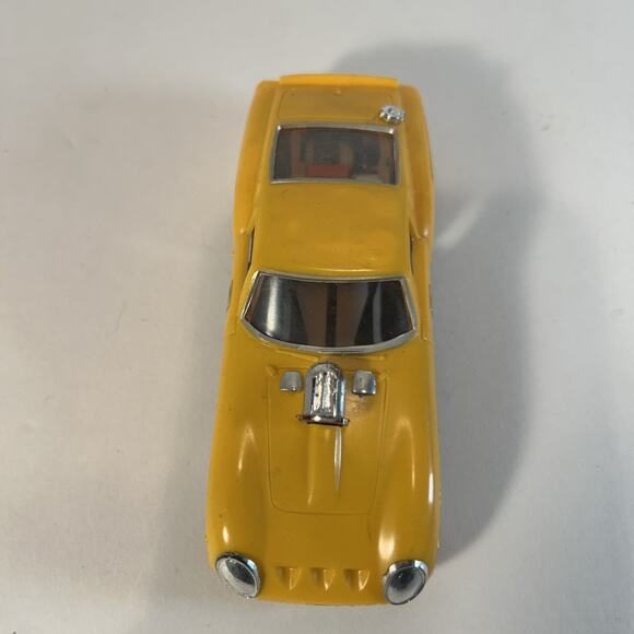 1960s Ideal Motorific Ferrari #9 Battery Operated Car w/ Original Display Case - Picture 11 of 16